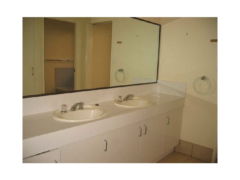 12 Chateau Street, Carseldine QLD 4034