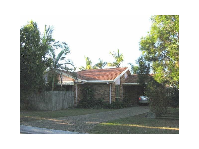 11 Desert Willow Way, Fitzgibbon QLD 4018