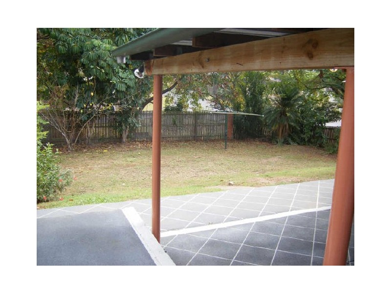 23 Pylara Crescent, Ferny Hills QLD 4055