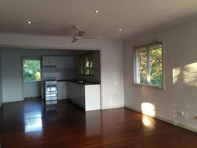 18 Bruce Street, Chermside QLD 4032