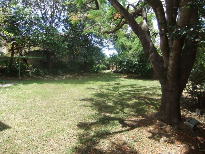 18 Bruce Street, Chermside QLD 4032