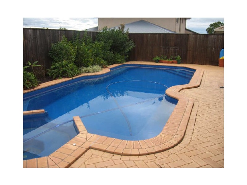 4 Oltrarno Place, Bridgeman Downs QLD 4035