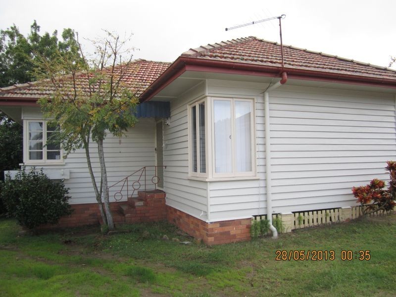 208 Edinburgh Castle Road, Wavell Heights QLD 4012