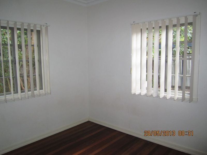 208 Edinburgh Castle Road, Wavell Heights QLD 4012