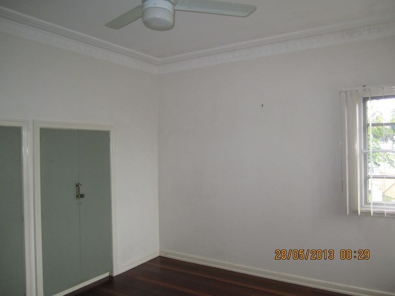 208 Edinburgh Castle Road, Wavell Heights QLD 4012