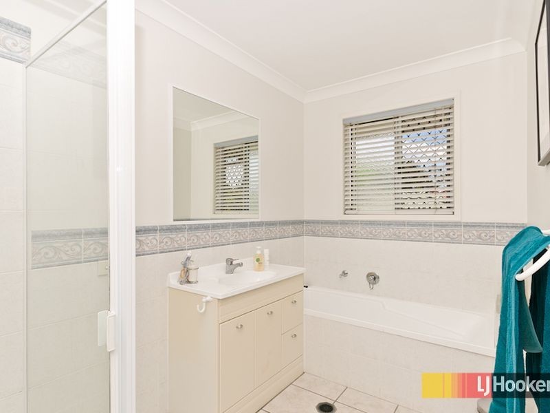 7 Waterford Place, Bridgeman Downs QLD 4035