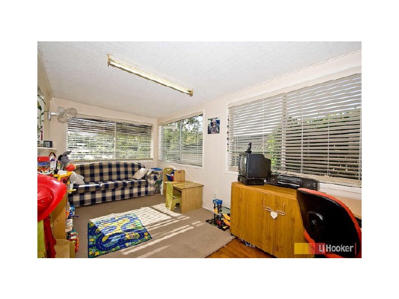 10 Narthanya Street, Chermside West QLD 4032