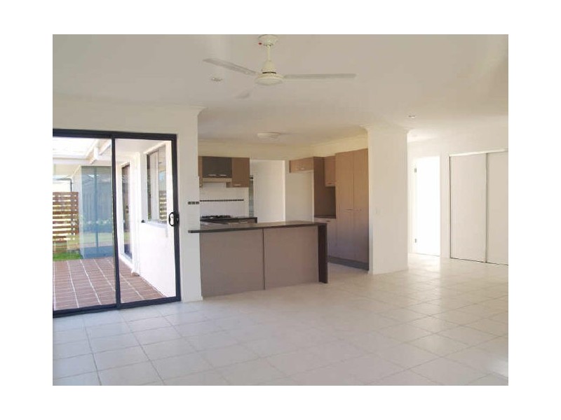 84 Waterlily Circuit, Carseldine QLD 4034