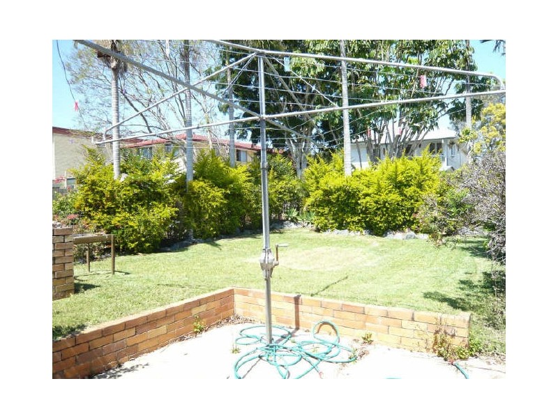 42 Sparkes Street, Chermside QLD 4032