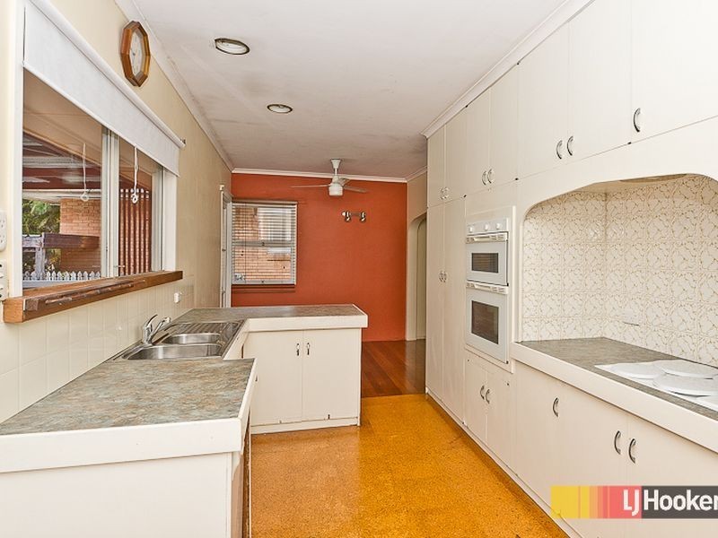 11 Ennerdale Street, Chermside West QLD 4032