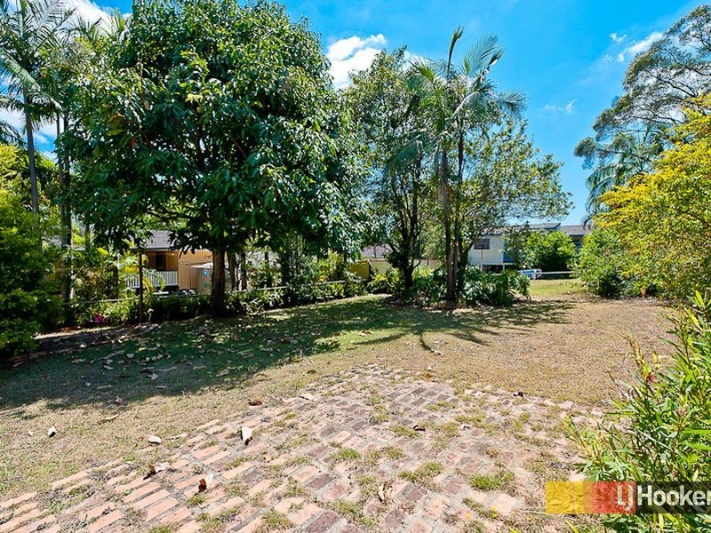 11 Ennerdale Street, Chermside West QLD 4032