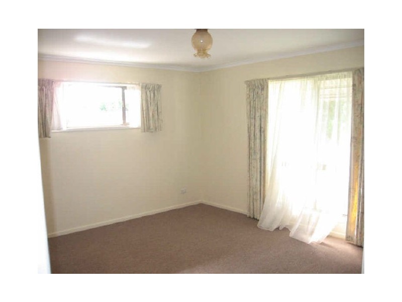 16 Avalon Court, Strathpine QLD 4500