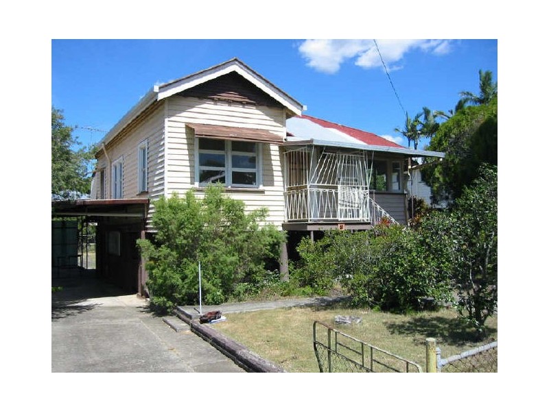 57 Tenth Avenue, Kedron QLD 4031