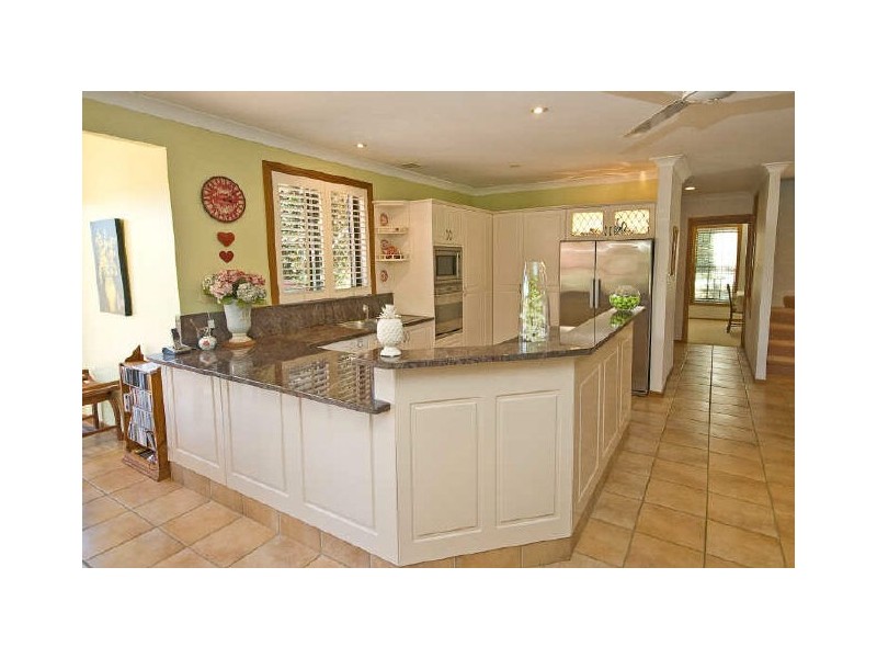 52 Retreat Street, Bridgeman Downs QLD 4035