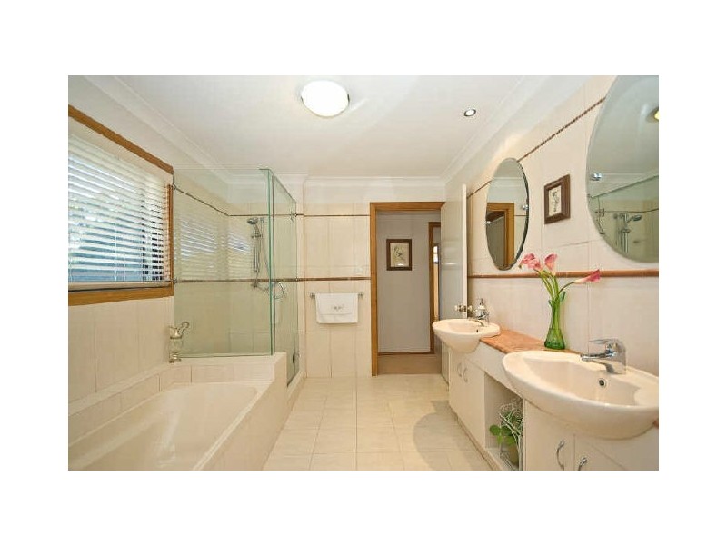 52 Retreat Street, Bridgeman Downs QLD 4035