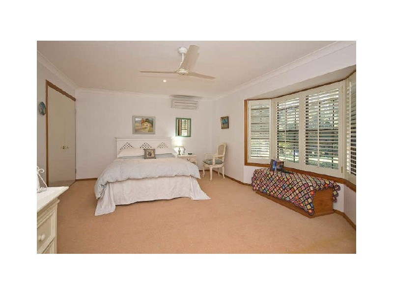 52 Retreat Street, Bridgeman Downs QLD 4035