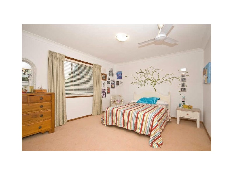 52 Retreat Street, Bridgeman Downs QLD 4035