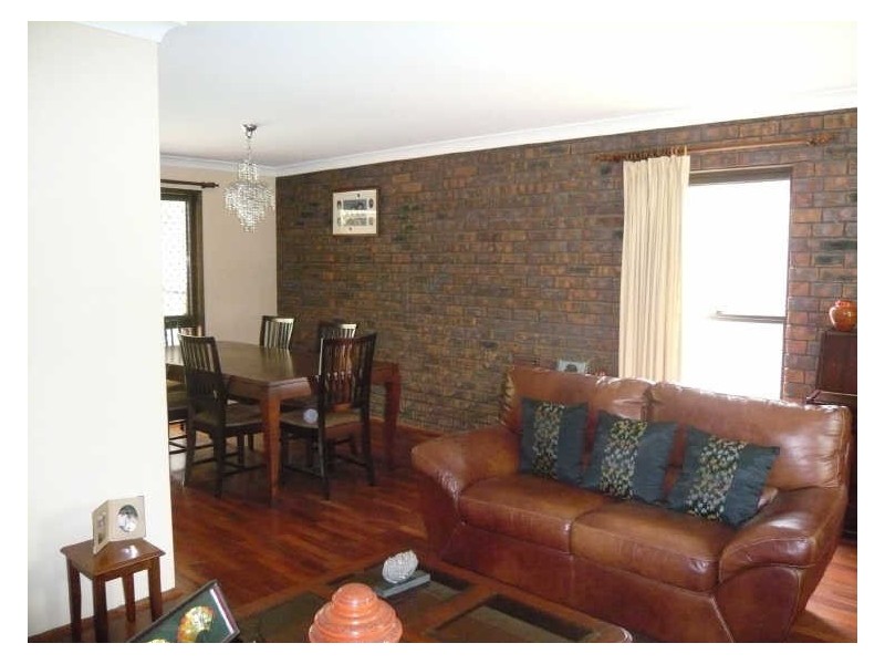 10 Barcroft Street, Aspley QLD 4034