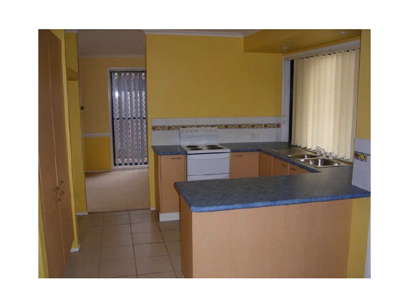 10 Balcara Avenue, Carseldine QLD 4034