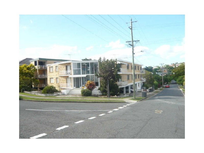 4/30 Barlow, Clayfield QLD 4011