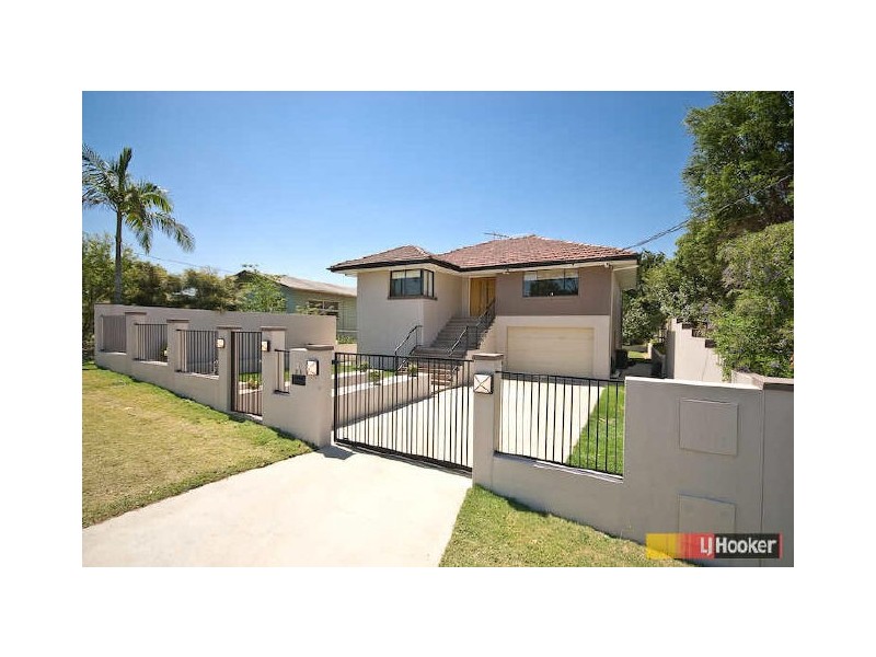 21 Eastbourne Street, Chermside West QLD 4032