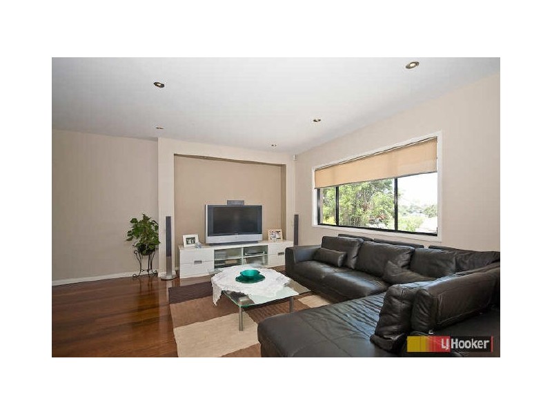 21 Eastbourne Street, Chermside West QLD 4032