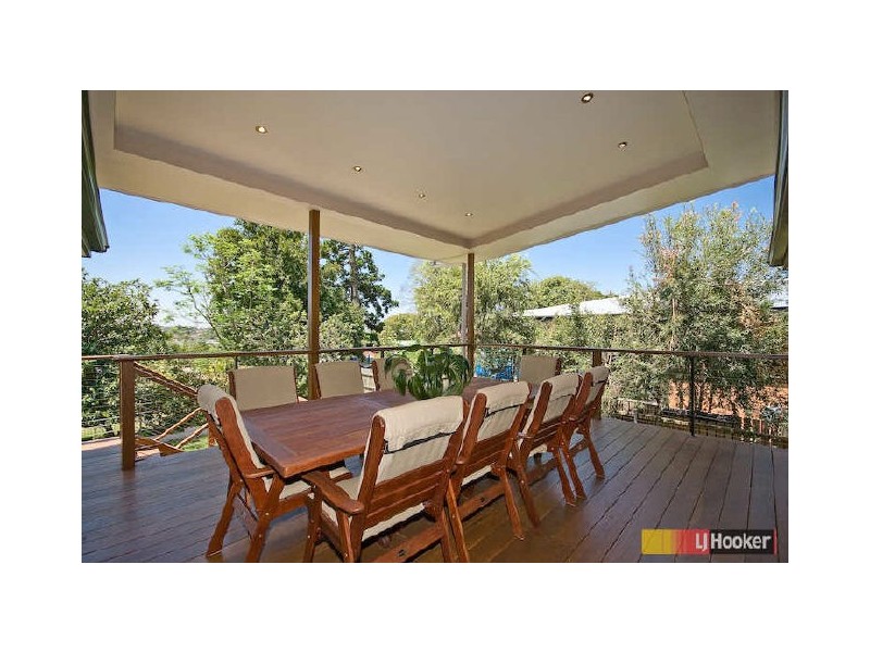 21 Eastbourne Street, Chermside West QLD 4032