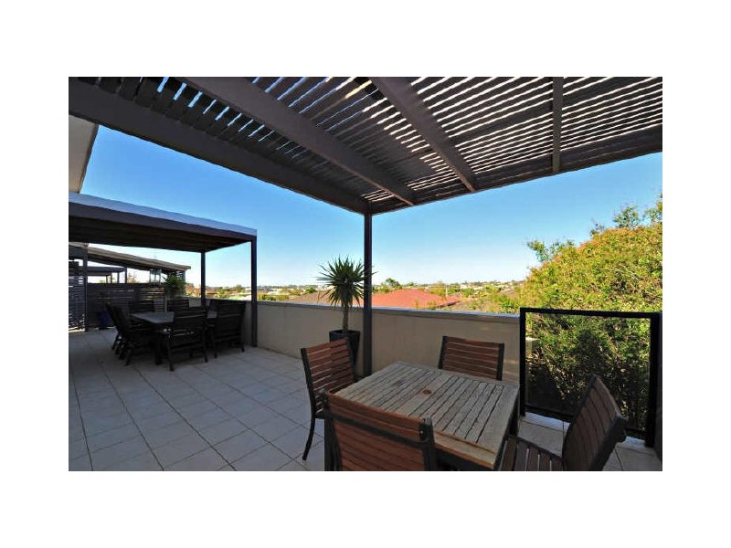 8/42 Hilltop Avenue, Chermside QLD 4032