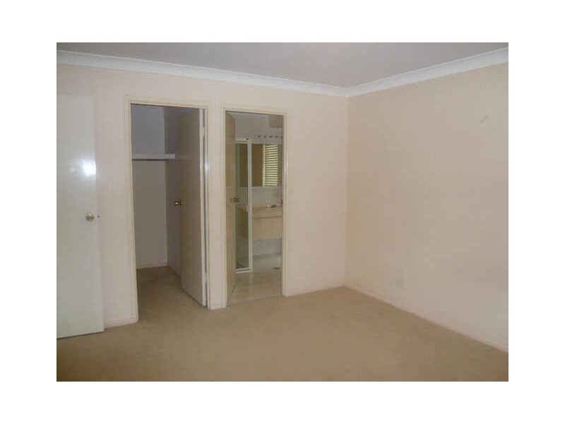 26 Balcara Avenue, Carseldine QLD 4034