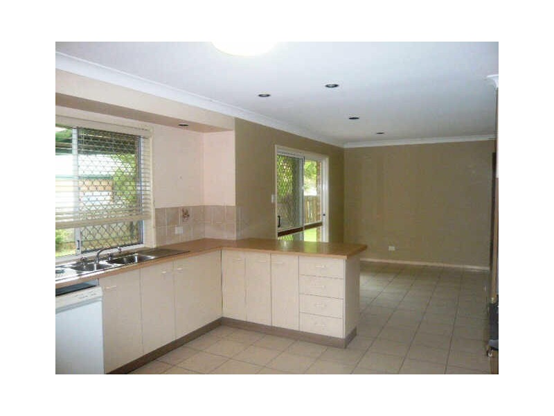 26 Balcara Avenue, Carseldine QLD 4034