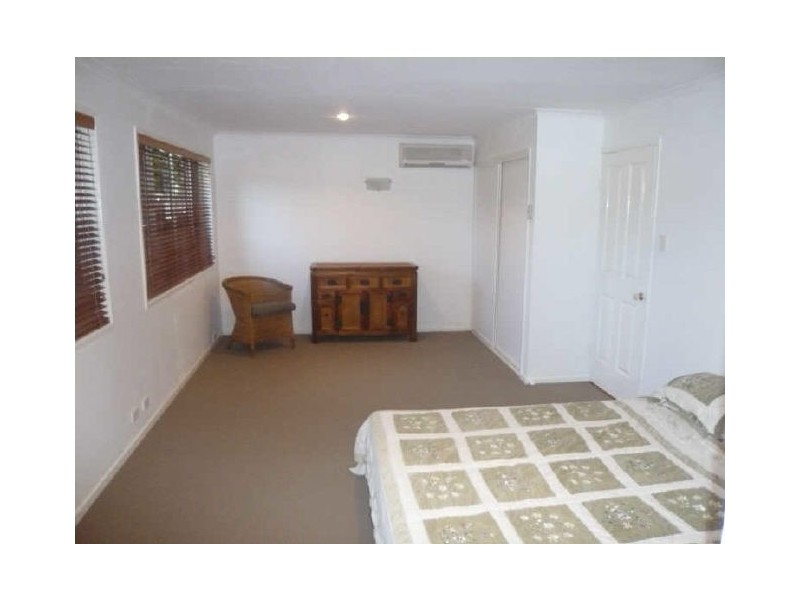 2 Vermouth Place (59 Sherry St), Carseldine QLD 4034