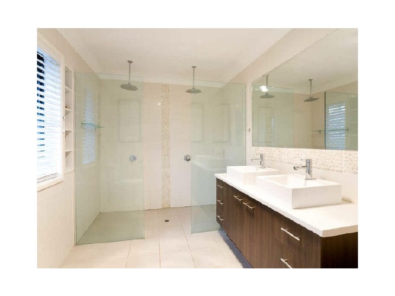 Wavell Heights QLD 4012