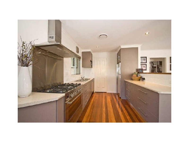 15 Lauren Street, Geebung QLD 4034