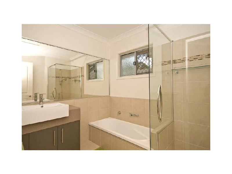 15 Lauren Street, Geebung QLD 4034