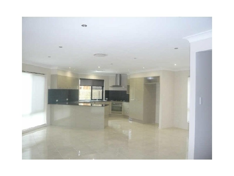 5 Petrie Crescent, Aspley QLD 4034