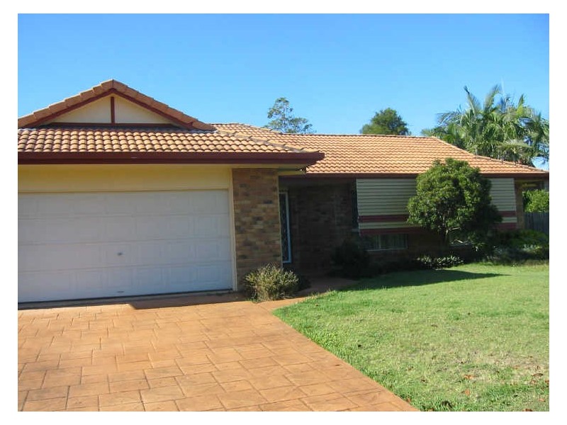 3 Parkview Place, Bridgeman Downs QLD 4035