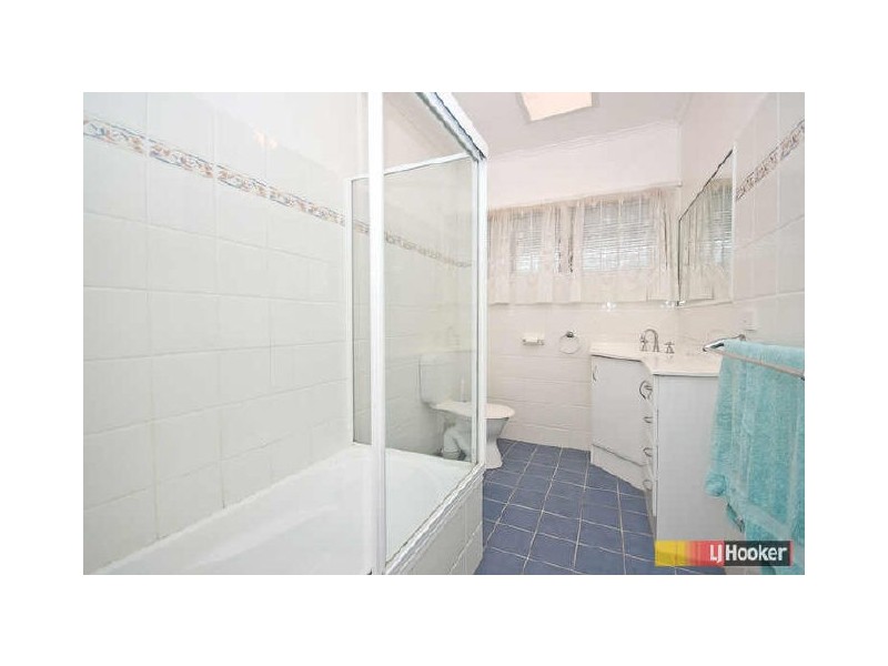 12 Cuthbert Street, Aspley QLD 4034