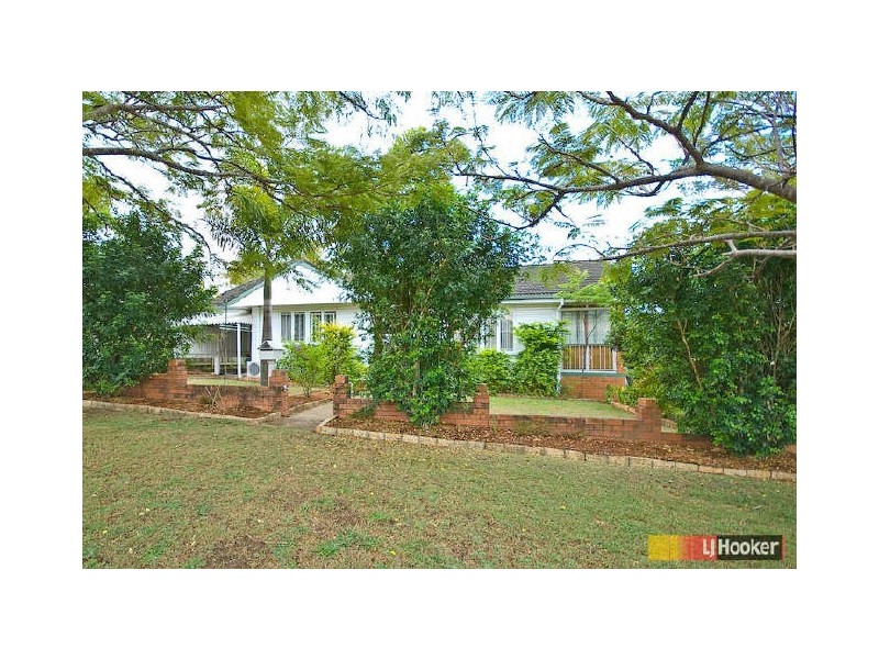 12 Cuthbert Street, Aspley QLD 4034