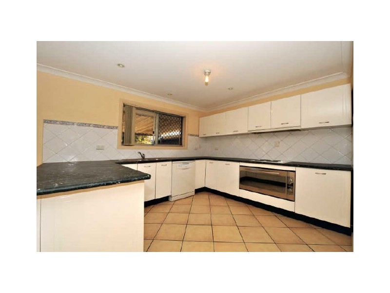 4 Lucas Court, Kallangur QLD 4503