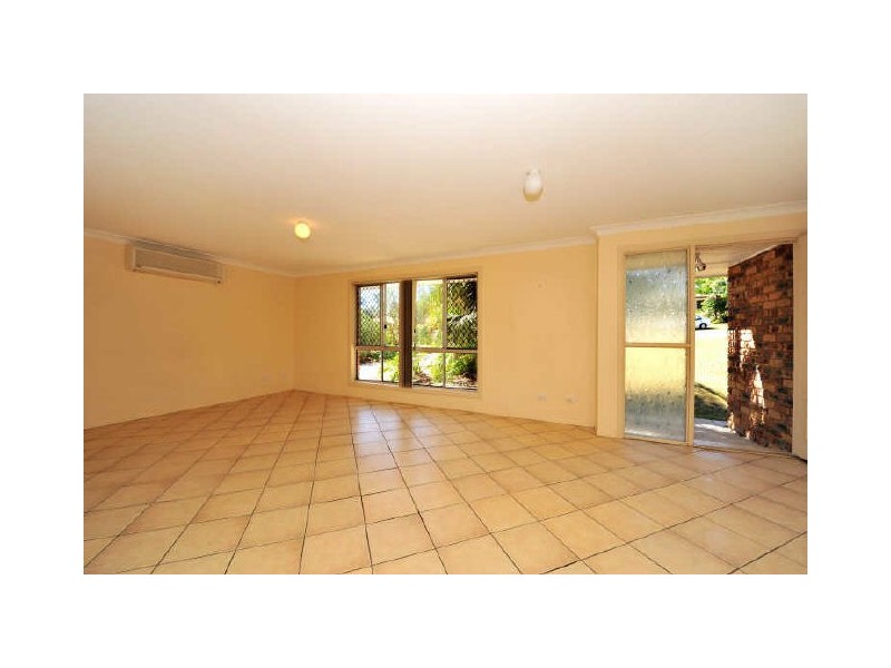 4 Lucas Court, Kallangur QLD 4503