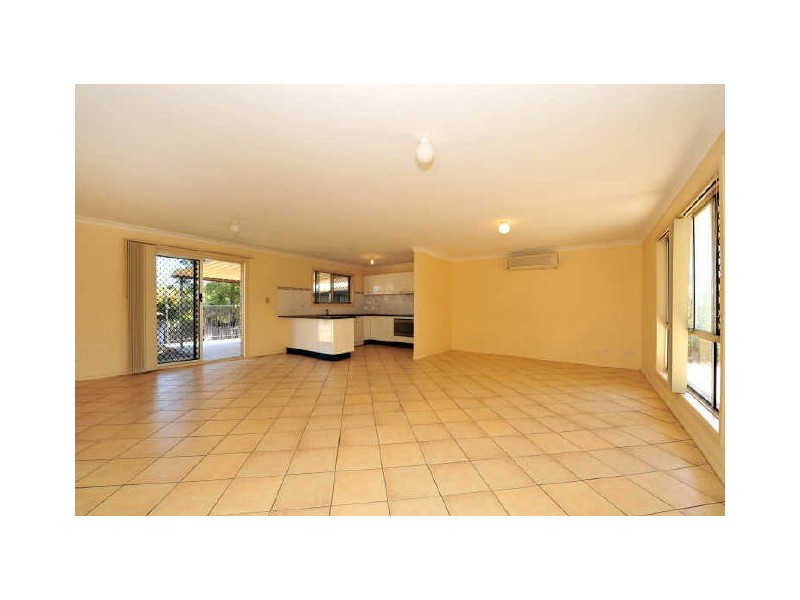 4 Lucas Court, Kallangur QLD 4503