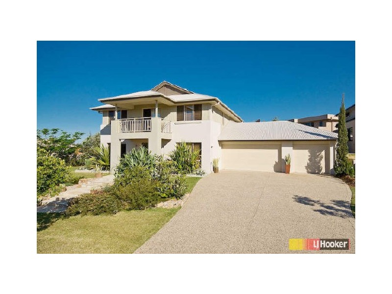 8 Cerbaia Close, Bridgeman Downs QLD 4035