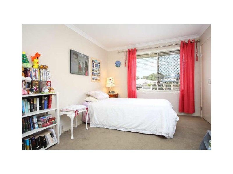 8 Cerbaia Close, Bridgeman Downs QLD 4035