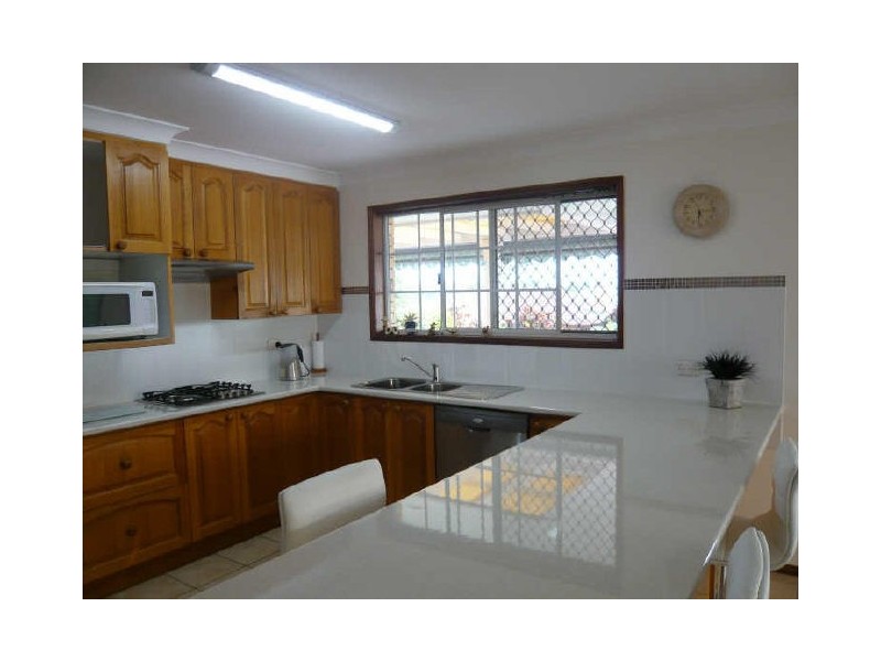 2 Barcroft Court, Aspley QLD 4034