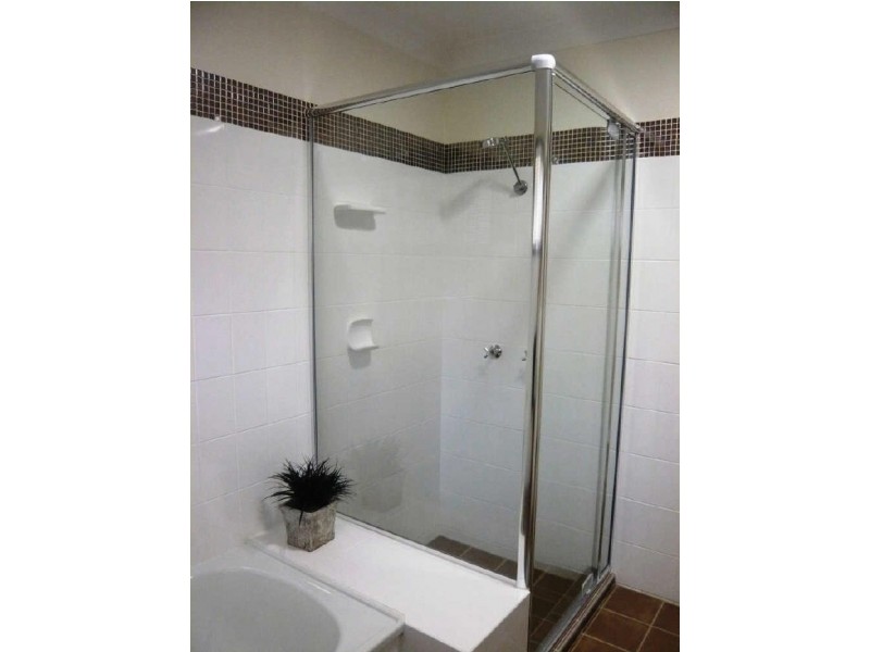 2 Barcroft Court, Aspley QLD 4034