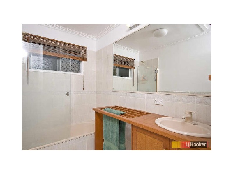 11 Valiant Street, Chermside West QLD 4032