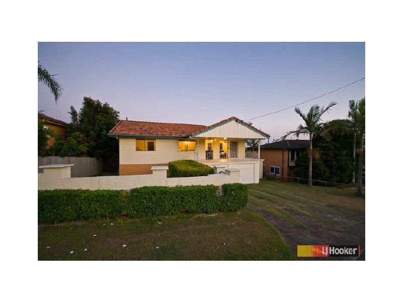 11 Valiant Street, Chermside West QLD 4032