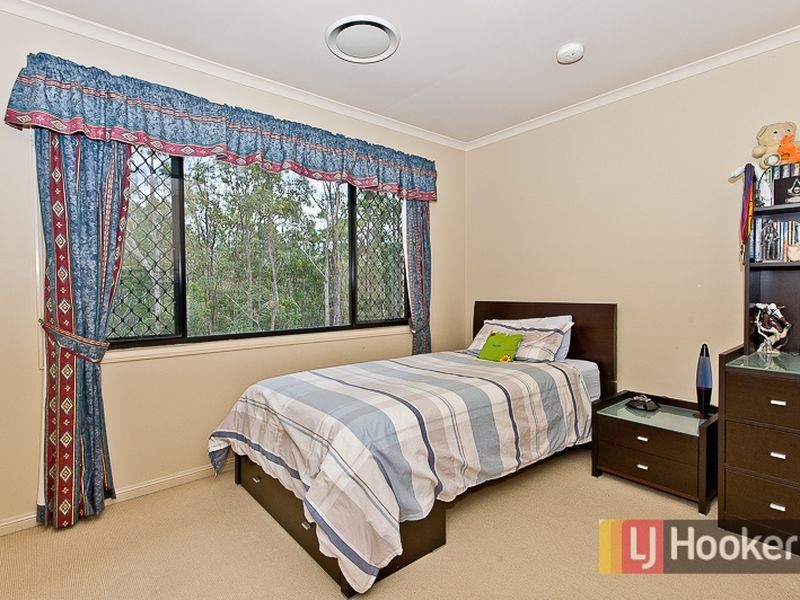 15 Cardiff Close, Bridgeman Downs QLD 4035