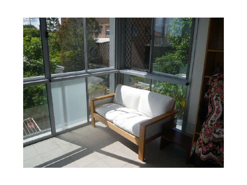 8/8-10 Kingsmill Street, Chermside QLD 4032