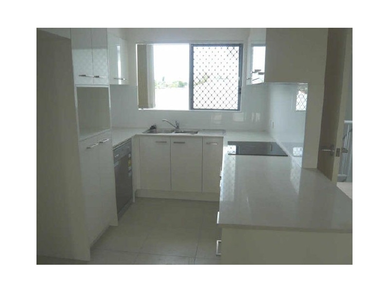 8/8-10 Kingsmill Street, Chermside QLD 4032